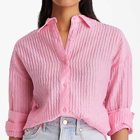 Express Tops - Express pleat crinkle dress shirt